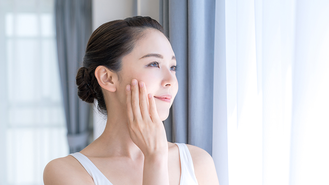 การเติมเต็มให้กับผิวพรรณ ปรับผิวหน้าดูอ่อนเยาว์ด้วย Juvederm